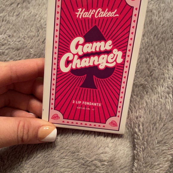 Make up items - Picture 5 of 14